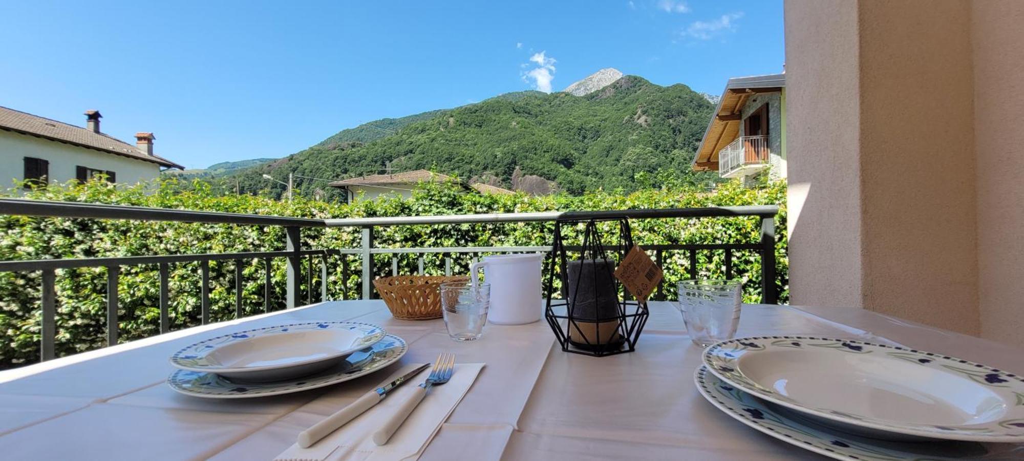 Terrazza Fucinetta Leilighet Introbio Eksteriør bilde